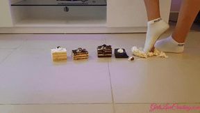 Anastasija 19 - Crushing Cake Pieces WMV