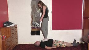 Dancing Sophie 555 (4K)