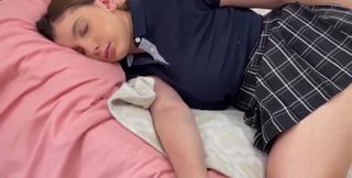 Stepbrother Fucks Stepsister When She Wakes up