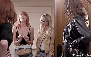 Lesbians and trans bond over being lesbians together