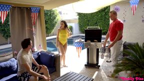 Fourth of July Family Fuck - S3:e3