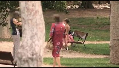 Violeta wants to find a rookie to fuck at the public park