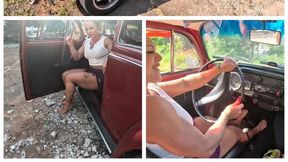 Hard revving and driving VW Beetle 70'*