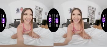 Miriam More: My Petite Pleasure in Virtual Reality
