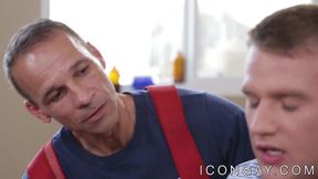 Hunky mature Rodney Steele anally fucks cute Brandon Wilde