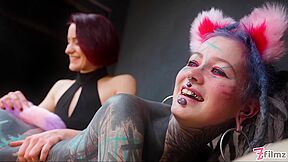 Miss Flora In Dominatrix Controls Tattooed Anuskatzz