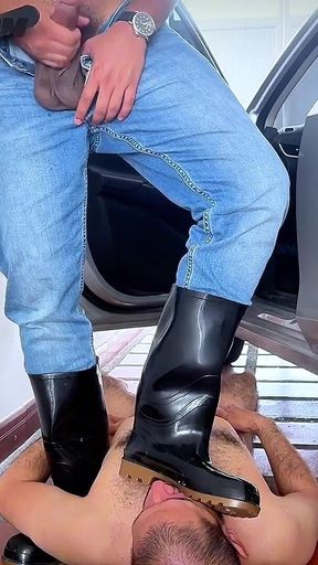 Polishing My Boots with Fagg0t’s Tongue