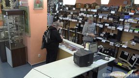 Czech Pawn Shop 1: the Woman with the Handbag Likes to Swallow