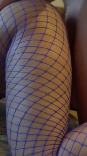 MILF with big tits and high heels loves to fuck!