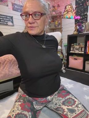 TrenaAnne - Live Webcam Show 2026-04-28
