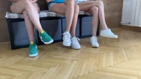 THREE NIKE SNEAKERS - MP4 Mobile Version