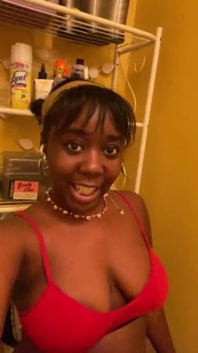 cute young black girl pissing &amp; twerking on the toilet in the women's bathroom