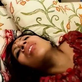 Hinduas slut Mumtaz with big round butt gets her twat banged and her face jizzed during nasty threesome action