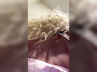 HAWT GOLDEN-HAIRED TRANSSEXUAL IN BRASSIERE AND PANTY : SLO MO BUTT TEASE EDITION