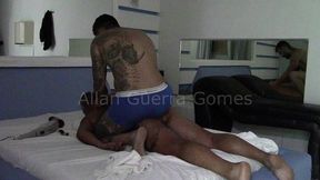 parte 3 de um atendimento de 3 horas. massagem relaxante com final feliz tirando a virgindade anal de um homem com mais de 50...