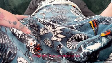 REAL LESBIAN ORGASM: Distracting my gf watching TV by playing with her pussy