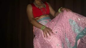 DESI HOTWIFE MASTRUBATION FOR GREAT ORGASM