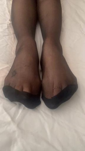 Nylon Toe Spread - Part 1!