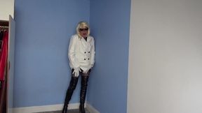 Humping in leather