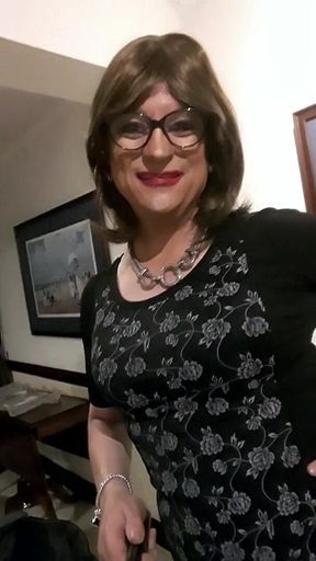 Crossdresser Fernanda Gomez Showing the Mess of Her "studio" Before Making Videos