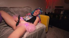 Slutty milf squirts and gets gangbanged at Halloween party