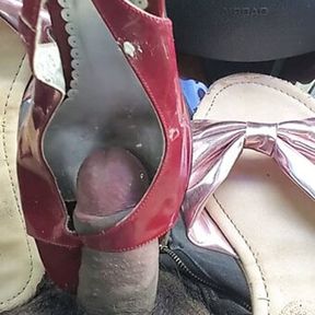 found pair of heels and a pair of sandals in customer lincoln car trunk