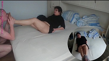 Heißes MILF Date in Strumpfhose 1 ** Ausziehen - Lecken - Fummeln **