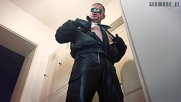 Alpha Leather Hunk XL 7 (Voyeur View + Cum Shots XL)