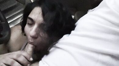 Getting parking lot head from college Tinder slut