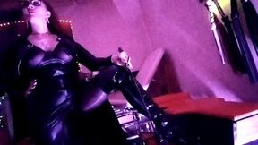 Dominatrix Eva Latex Fetish Big Ass Milf Femdom Goddess Solo Boots Glasses Mistress Leather Hot