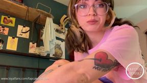 Ignoring You & Showing off My Pussy Lips