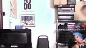 ”Glamorous mommy Kylie La Beau ravaged roughly after stealing”