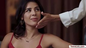 Back massage turns into a pussy licking session