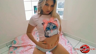 GOZANDO DENTRO DA BUCETINHA DA SAFADA MELODY ANTUNES ! COMPLETO
