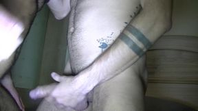 2242 tres beau mec barbu donne son cul en jockstrap a son potevoici mickael un...