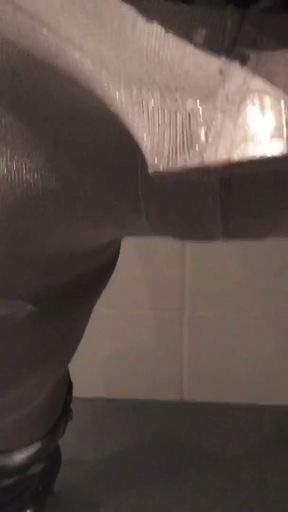 Fetish crossdresser pissing on high heels   Clip 2