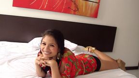 Petite Colombian is here for blowjob