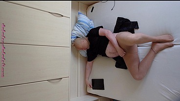 DWT im Bett mit Tablet ** NylonFace **