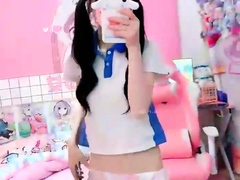 Beauty small tit amateur teen masturbating her shaved pussy