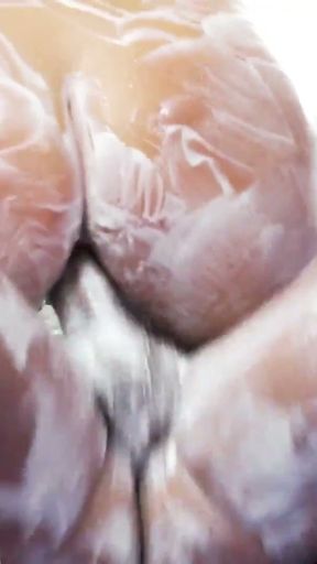 Bellina, Roxy Taggart And Leila Bee Have A Marshmallow Fluff   Clip 1