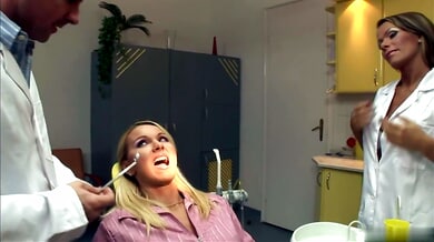 Blonde with big tits gets anal in the dentist's office