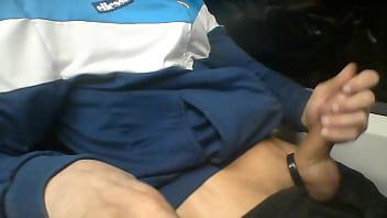 Kitolicious Solo in train