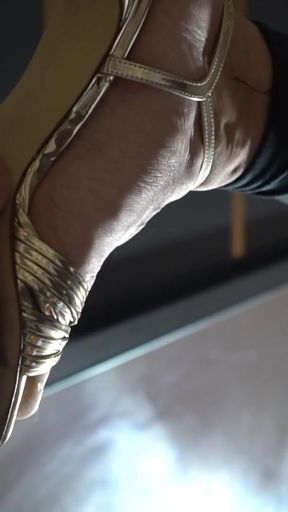 Heels on the front   Clip 1