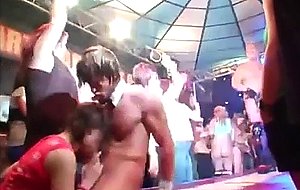 Amateur girls let loose and suck male strippers
