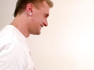 Steffi'd like a 3some