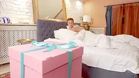 Bella Gray - Santas Handing Out His Little Elves
