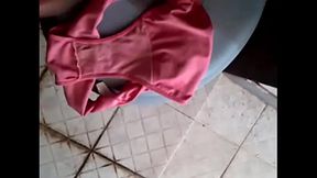 Venida rica en un calzon de socorro