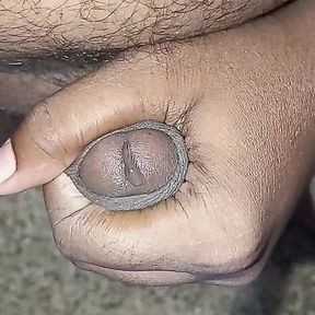 Dreaming of Aunty Kissing and Pussy Licking