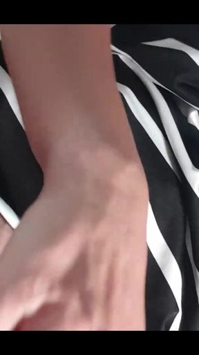 Watch My Creamy Juicy Pink Pussy Peeing.....