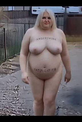 The Fat Ass Fuckpig AmberSwine Doorbell Exposure